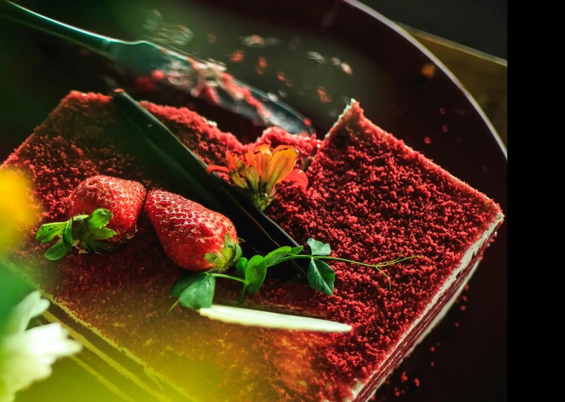 Ledene kocke sa smrznutim voćem